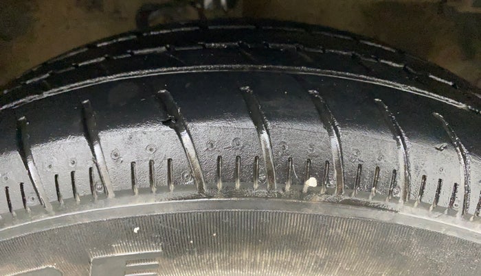 2021 Maruti Celerio VXI (O) CNG, CNG, Manual, 52,703 km, Right Front Tyre Tread