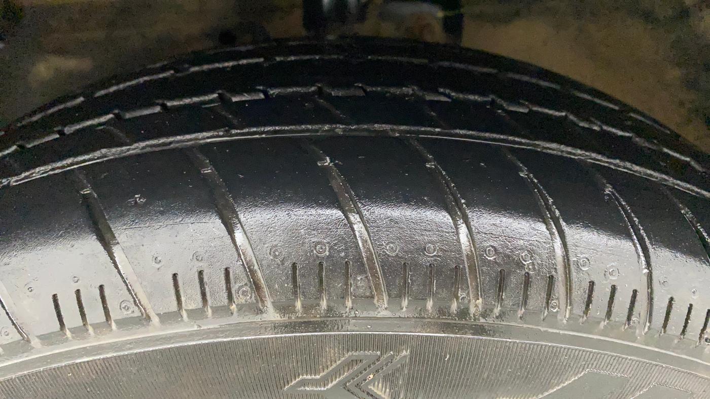 2021 Maruti Celerio VXI (O) CNG, CNG, Manual, 52,703 km, Left Front Tyre Tread