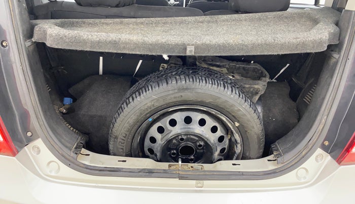 2015 Maruti Wagon R 1.0 VXI, CNG, Manual, 78,955 km, Boot Inside