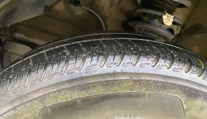 2021 Maruti S PRESSO VXI, Petrol, Manual, 28,129 km, Left Front Tyre Tread
