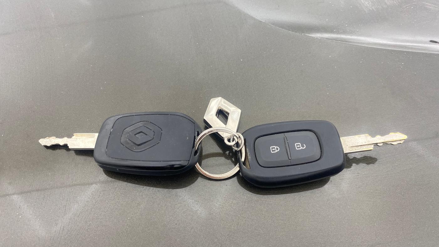 2021 Renault Kwid RXT 1.0 AMT (O), Petrol, Automatic, 19,215 km, Key Close Up