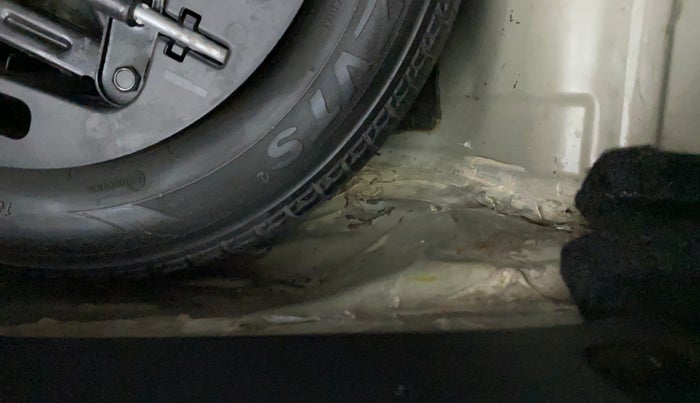 2016 Mahindra Kuv100 K2 6 STR, Petrol, Manual, 71,610 km, Boot floor - Slightly dented