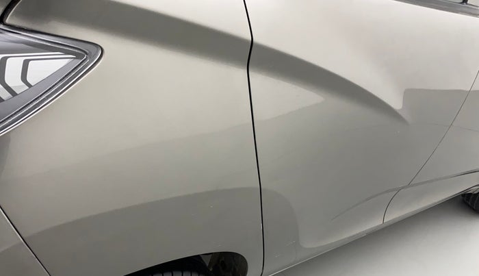 2016 Mahindra Kuv100 K2 6 STR, Petrol, Manual, 71,610 km, Right quarter panel - Minor scratches
