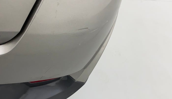 2016 Mahindra Kuv100 K2 6 STR, Petrol, Manual, 71,610 km, Rear bumper - Minor scratches