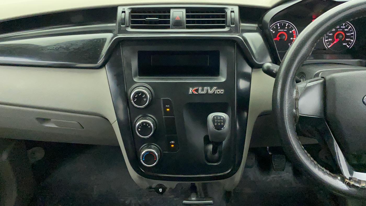2016 Mahindra Kuv100 K2 6 STR, Petrol, Manual, 71,610 km, Air Conditioner