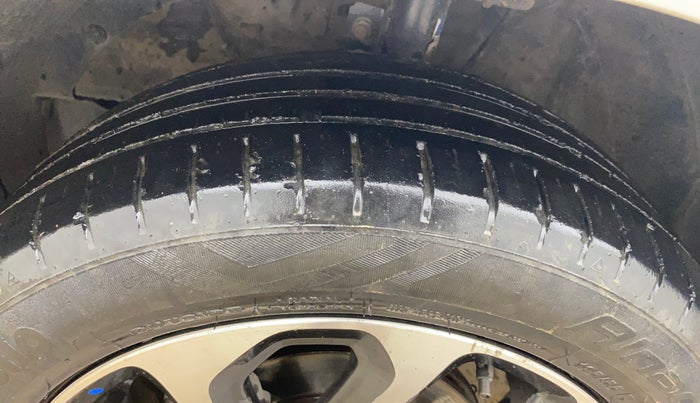 2022 Maruti Baleno ALPHA PETROL 1.2, Petrol, Manual, 48,856 km, Left Front Tyre Tread