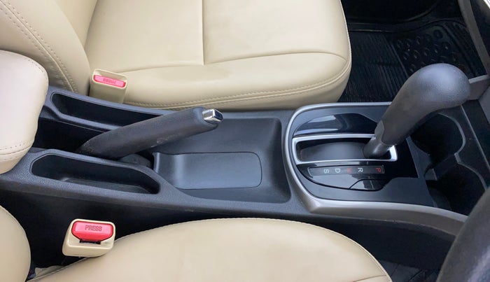 2017 Honda City 1.5L I-VTE V CVT, Petrol, Automatic, 31,836 km, Gear Lever