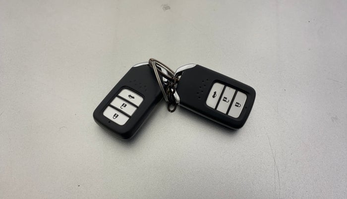 2017 Honda City 1.5L I-VTE V CVT, Petrol, Automatic, 31,836 km, Key Close Up