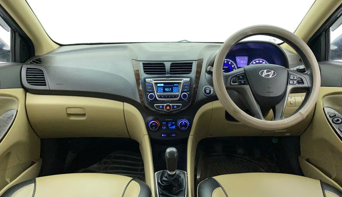2015 Hyundai Verna FLUIDIC 4S 1.6 VTVT S(O), Petrol, Manual, 69,489 km, Dashboard