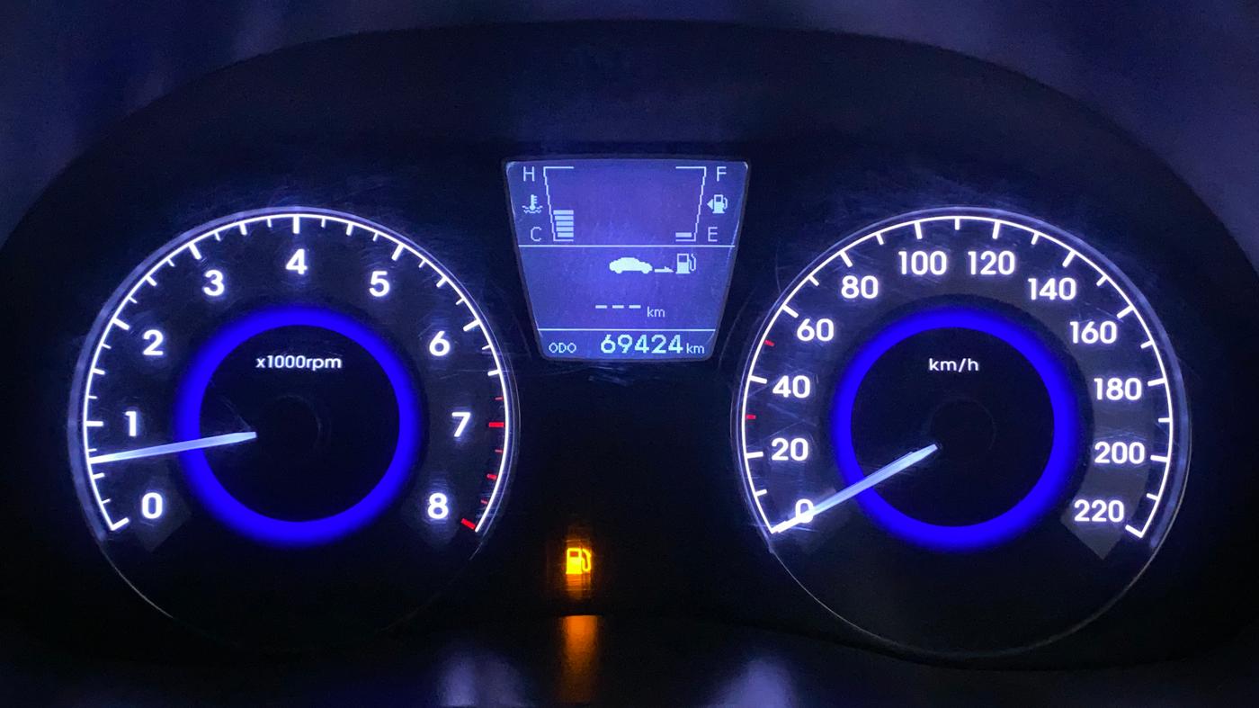 2015 Hyundai Verna FLUIDIC 4S 1.6 VTVT S(O), Petrol, Manual, 69,489 km, Odometer Image