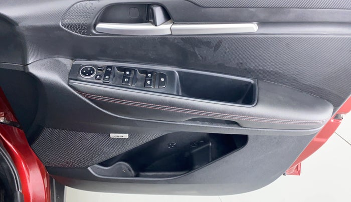 2020 KIA SONET GTX PLUS DCT 1.0, Petrol, Automatic, 19,496 km, Driver Side Door Panels Control