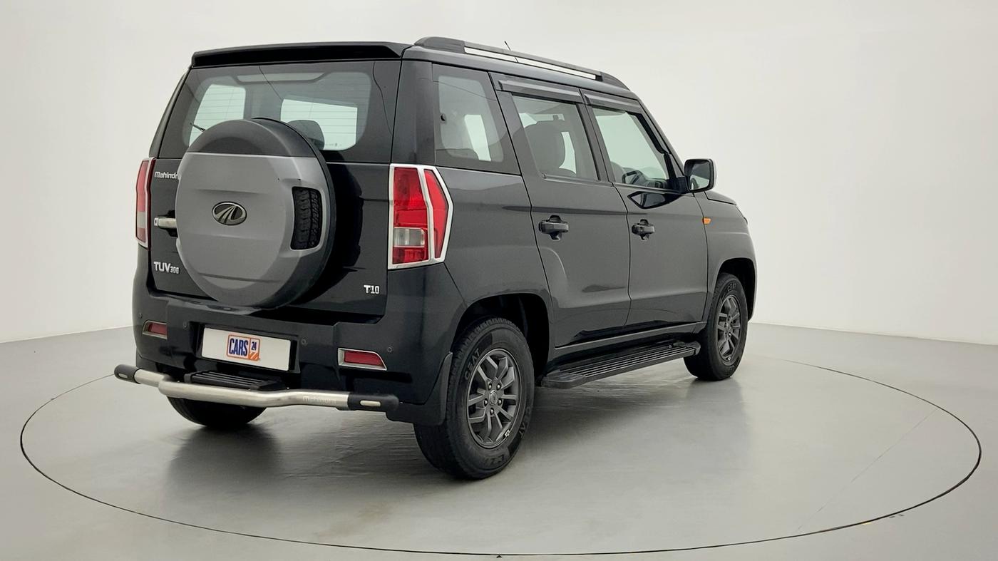 2017 Mahindra TUV300 T10 MT, Diesel, Manual, 46,200 km, Right Back Diagonal