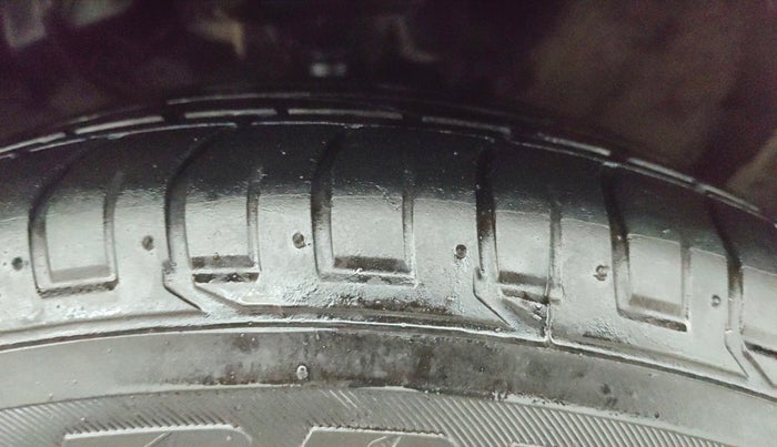 2022 KIA SELTOS GTX PLUS DCT 1.4 PETROL, Petrol, Automatic, 1,02,546 km, Right Front Tyre Tread