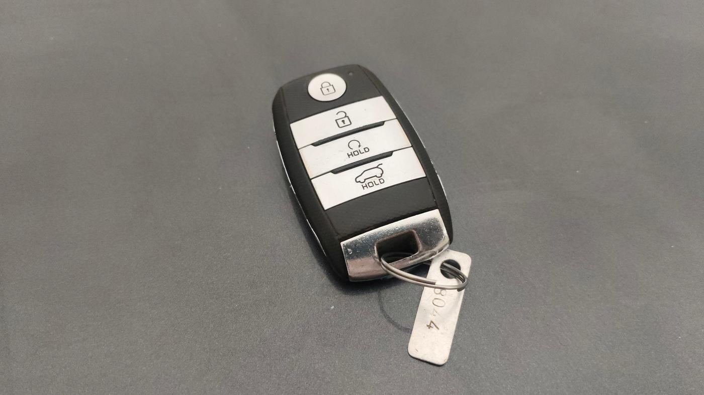 2022 KIA SELTOS GTX PLUS DCT 1.4 PETROL, Petrol, Automatic, 1,02,546 km, Key Close Up