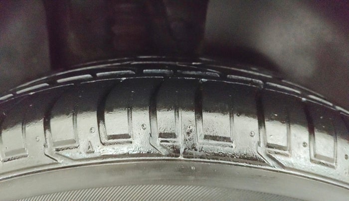 2022 KIA SELTOS GTX PLUS DCT 1.4 PETROL, Petrol, Automatic, 1,02,546 km, Right Rear Tyre Tread