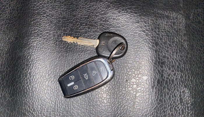 2019 Hyundai NEW SANTRO ERA EXECUTIVE, Petrol, Manual, 52,079 km, Key Close Up