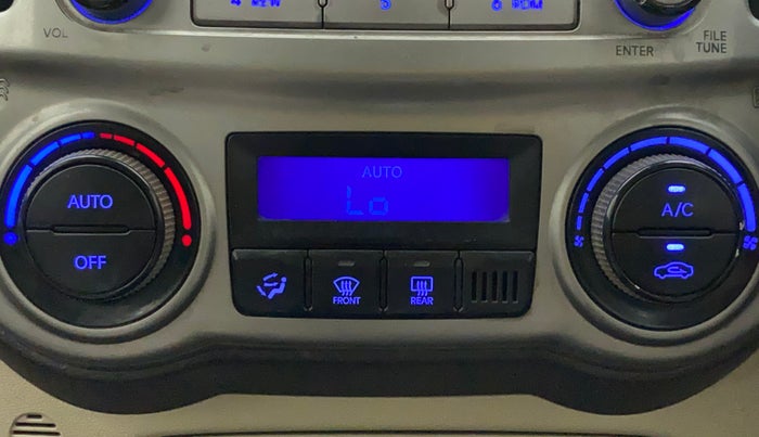 2013 Hyundai i20 SPORTZ 1.2, Petrol, Manual, 1,04,827 km, Automatic Climate Control