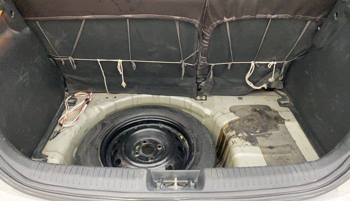 2013 Hyundai i20 SPORTZ 1.2, Petrol, Manual, 1,04,827 km, Boot Inside