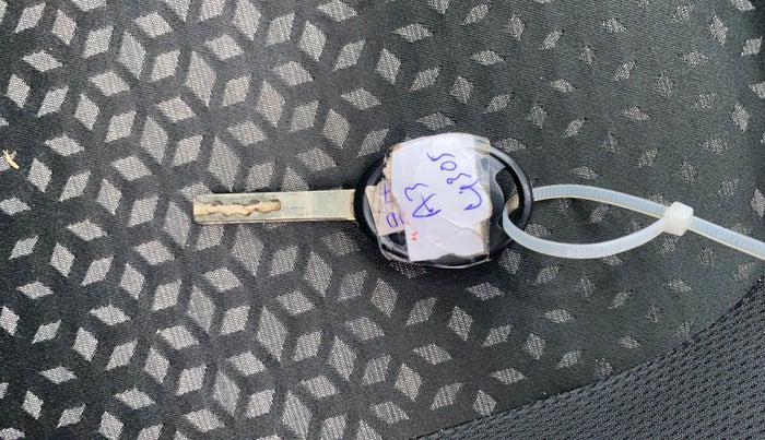 2017 Tata NEXON XT PETROL, Petrol, Manual, 58,863 km, Key Close Up