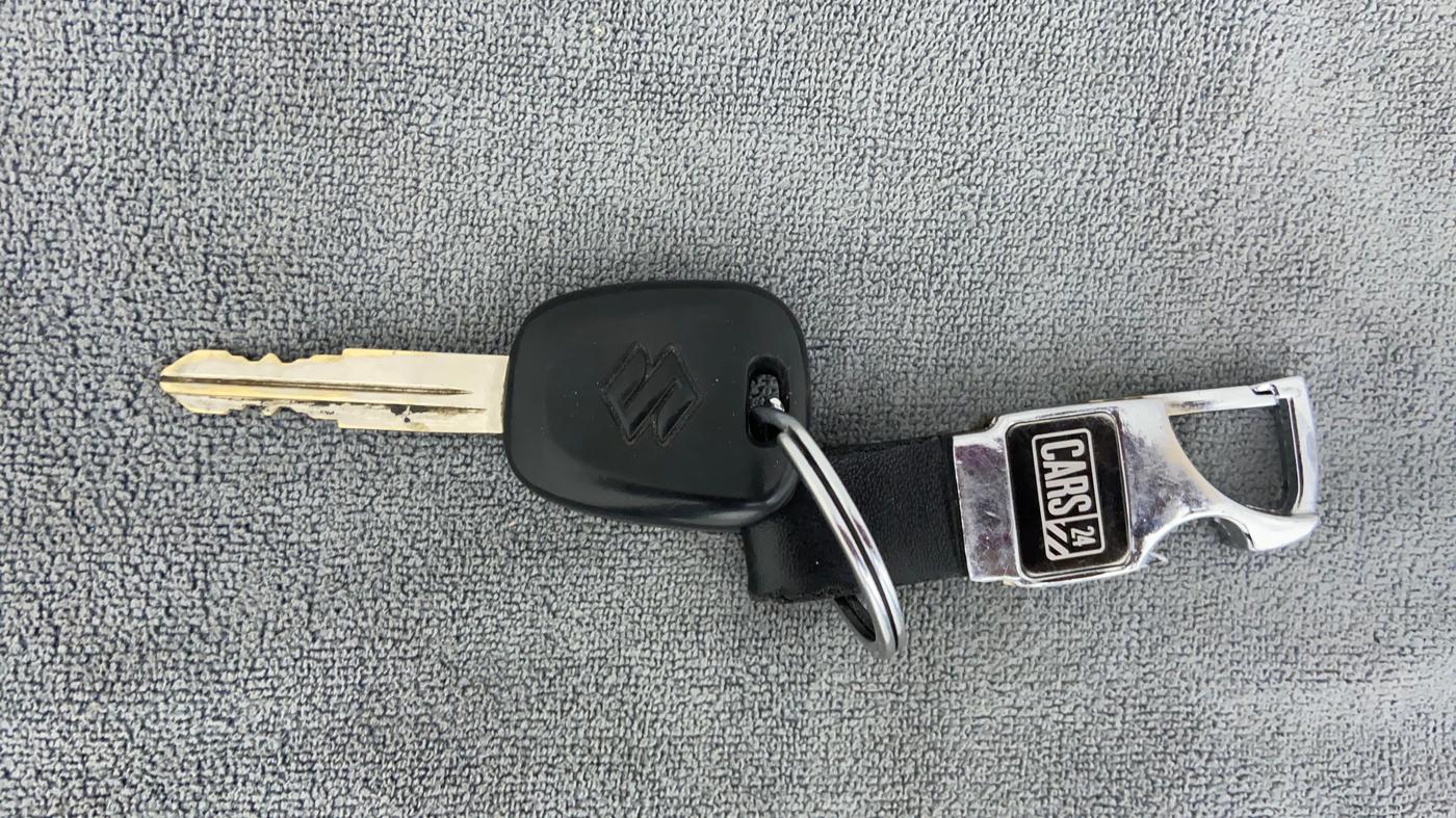 2019 Maruti Alto 800 LXI, Petrol, Manual, 23,987 km, Key Close Up