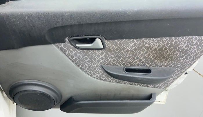 2019 Maruti Alto 800 LXI, Petrol, Manual, 23,987 km, Driver Side Door Panels Control