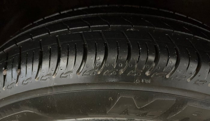 2020 Maruti S PRESSO VXI PLUS AMT, Petrol, Automatic, 64,755 km, Right Front Tyre Tread