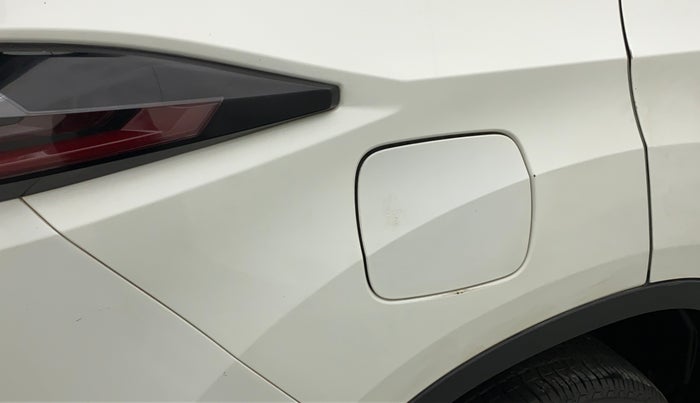 2019 Tata Harrier XZ 2.0L, Diesel, Manual, 52,636 km, Right quarter panel - Minor scratches