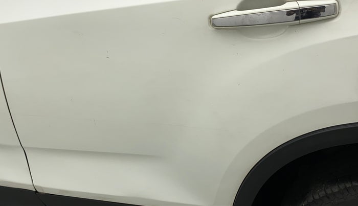 2019 Tata Harrier XZ 2.0L, Diesel, Manual, 52,636 km, Rear left door - Minor scratches