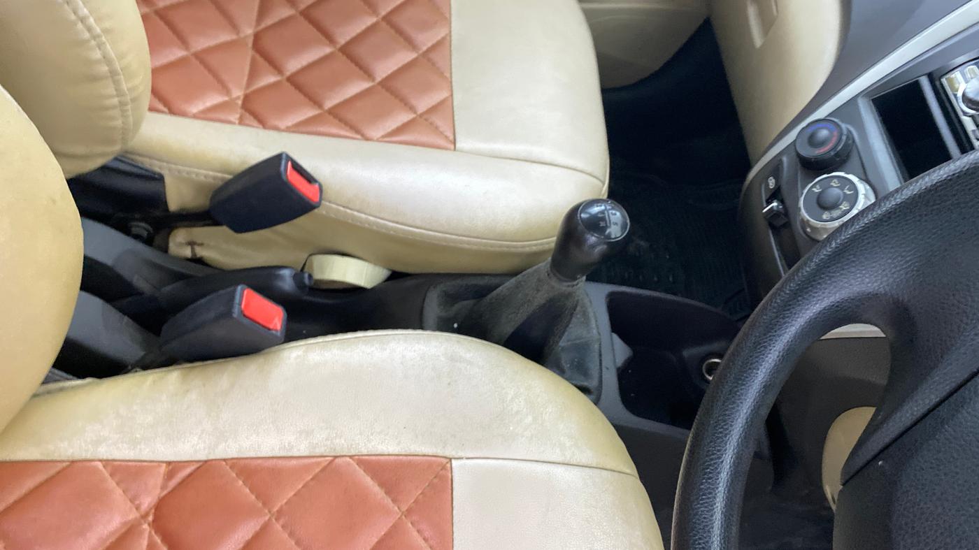 2014 Hyundai Eon ERA +, Petrol, Manual, 26,468 km, Gear Lever