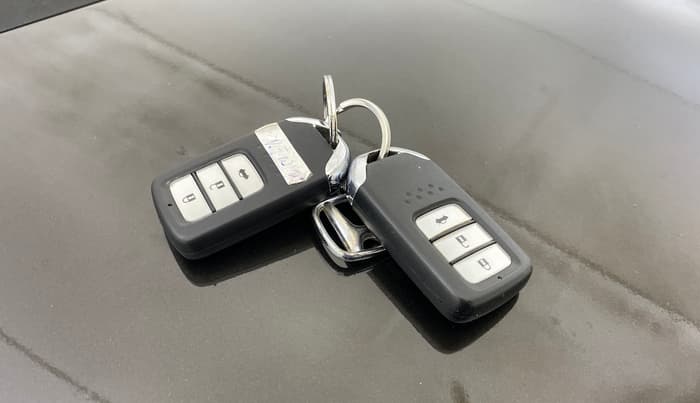 2017 Honda City 1.5L I-VTE V CVT, Petrol, Automatic, 91,457 km, Key Close Up