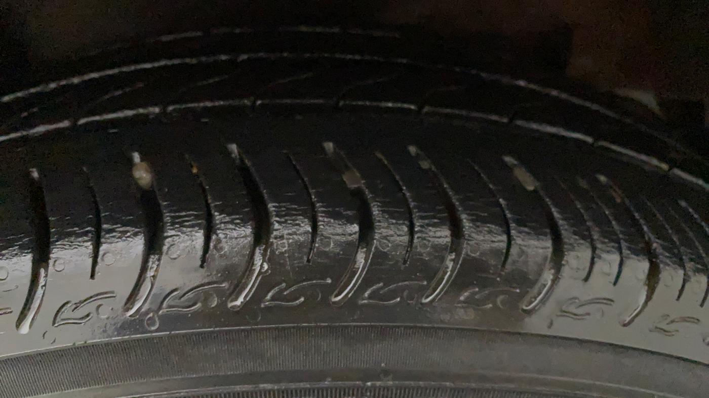 2019 Honda Amaze 1.2L I-VTEC V CVT, Petrol, Automatic, 17,665 km, Left Front Tyre Tread