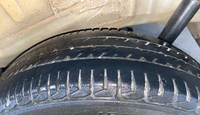 2014 Maruti Wagon R 1.0 VXI, Petrol, Manual, 45,506 km, Left Rear Tyre Tread