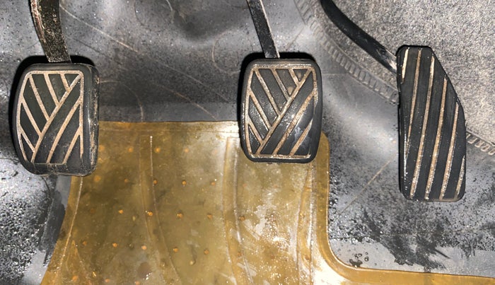 2014 Maruti Wagon R 1.0 VXI, Petrol, Manual, 45,506 km, Pedals