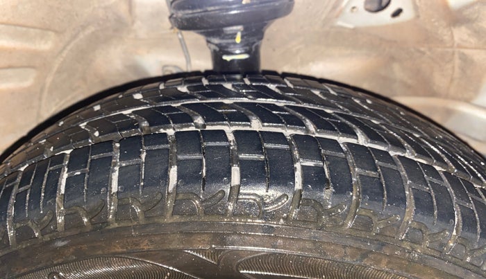 2014 Maruti Wagon R 1.0 VXI, Petrol, Manual, 45,506 km, Right Front Tyre Tread