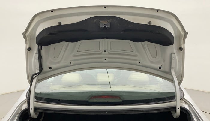 2011 Hyundai Verna FLUIDIC 1.6 VTVT SX OPT AT, Petrol, Automatic, 43,497 km, Boot Door Open