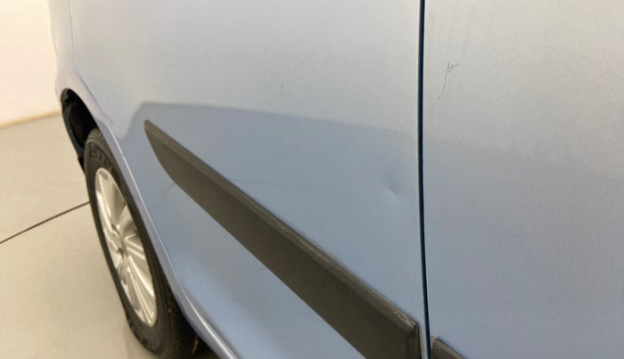 2015 Maruti Swift Dzire ZXI, Petrol, Manual, 45,117 km, Right rear door - Slightly dented