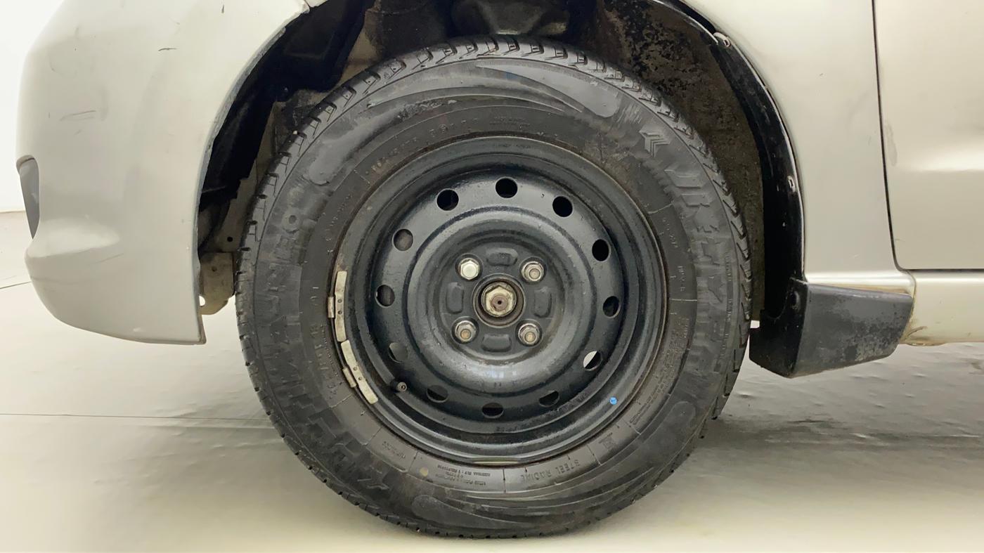 2010 Maruti A Star ZXI, Petrol, Manual, 89,646 km, Left Front Wheel