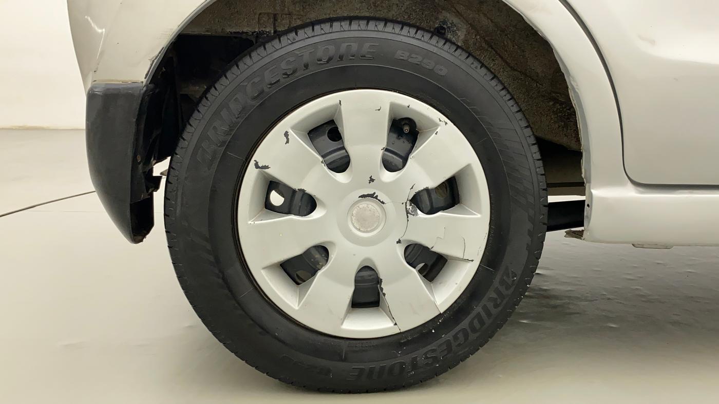 2010 Maruti A Star ZXI, Petrol, Manual, 89,646 km, Right Rear Wheel