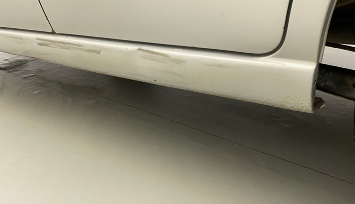 2010 Maruti A Star ZXI, Petrol, Manual, 89,646 km, Left running board - Slight discoloration