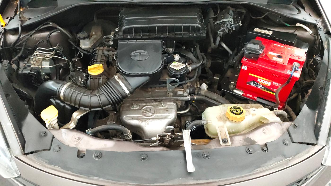2019 Tata Tiago XZ PLUS PETROL, Petrol, Manual, 30,627 km, Engine View