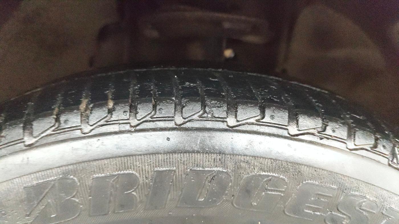 2019 Tata Tiago XZ PLUS PETROL, Petrol, Manual, 30,627 km, Right Front Tyre Tread
