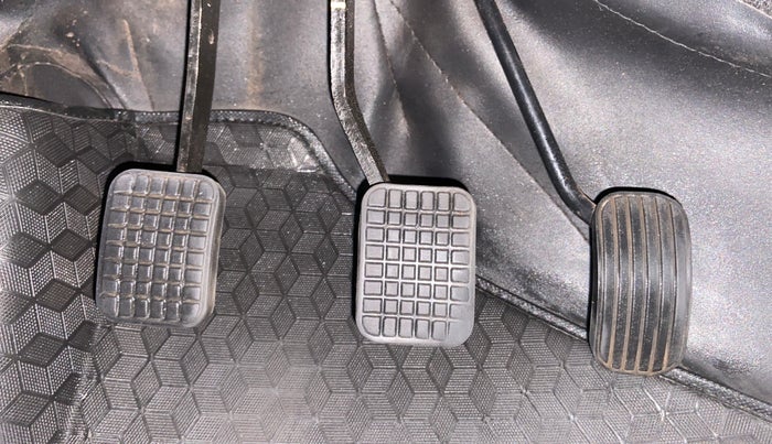 2018 Tata TIAGO NRG PETROL, Petrol, Manual, 13,872 km, Pedals