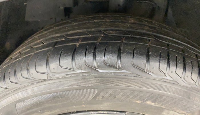 2022 Tata NEXON XZ PLUS (PREMIUM) PETROL, Petrol, Manual, 39,575 km, Left Front Tyre Tread