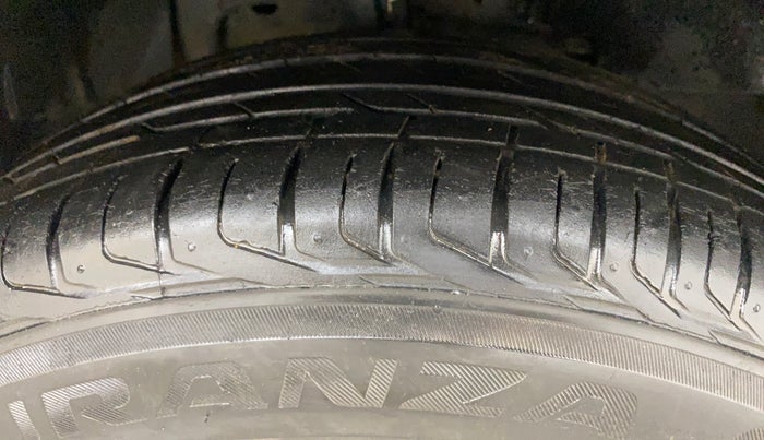 2022 Tata NEXON XZ PLUS (PREMIUM) PETROL, Petrol, Manual, 39,575 km, Right Front Tyre Tread