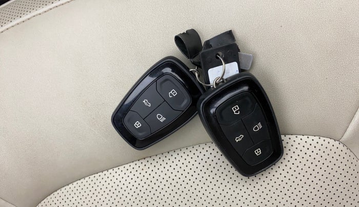 2022 Tata NEXON XZ PLUS (PREMIUM) PETROL, Petrol, Manual, 39,575 km, Key Close Up