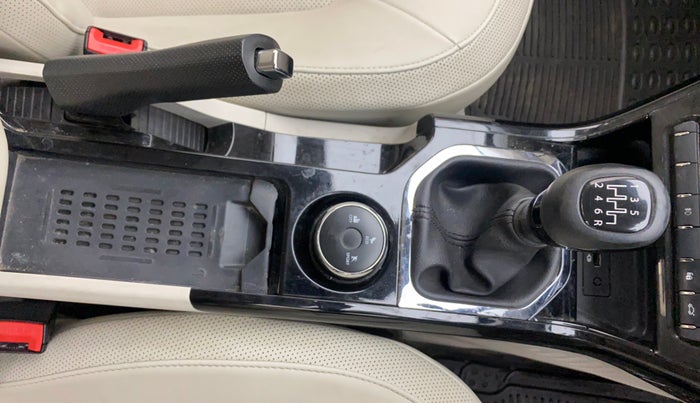 2022 Tata NEXON XZ PLUS (PREMIUM) PETROL, Petrol, Manual, 39,575 km, Gear Lever