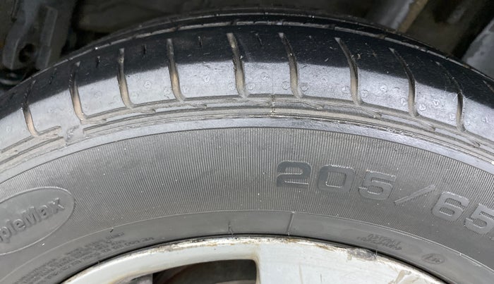 2013 Renault Duster RXZ DIESEL 110, Diesel, Manual, 51,707 km, Left Rear Tyre Tread