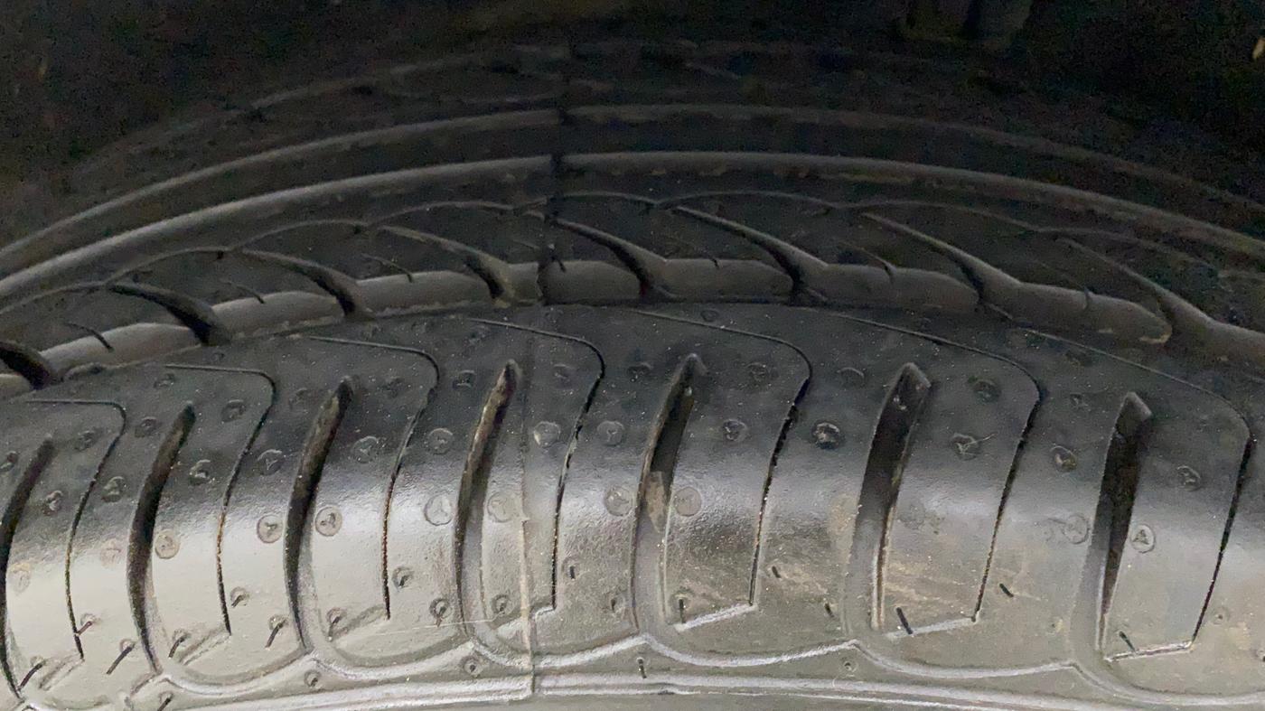 2017 Ford Ecosport TITANIUM 1.5L PETROL, Petrol, Manual, 40,885 km, Left Rear Tyre Tread