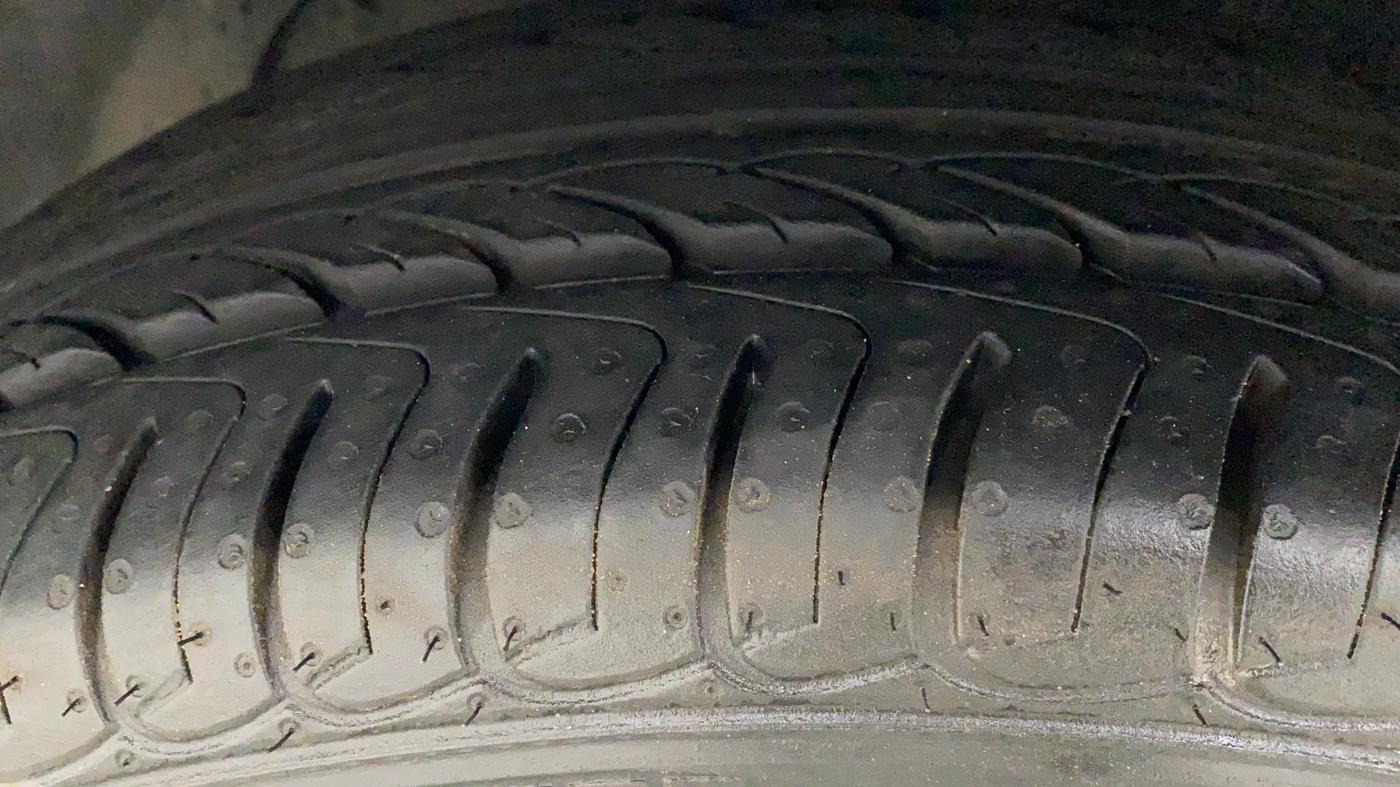 2017 Ford Ecosport TITANIUM 1.5L PETROL, Petrol, Manual, 40,885 km, Left Front Tyre Tread