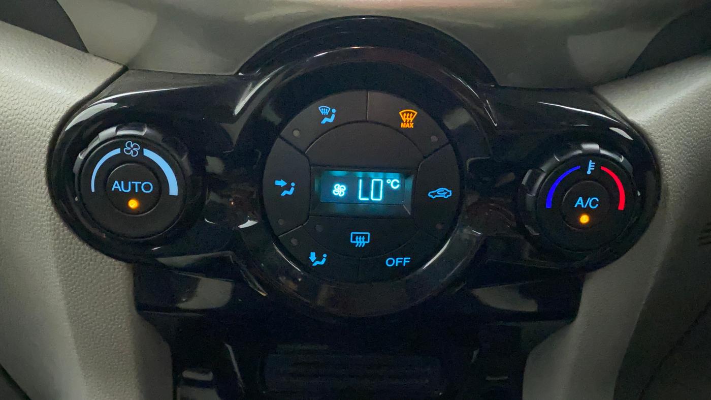 2017 Ford Ecosport TITANIUM 1.5L PETROL, Petrol, Manual, 40,885 km, Automatic Climate Control